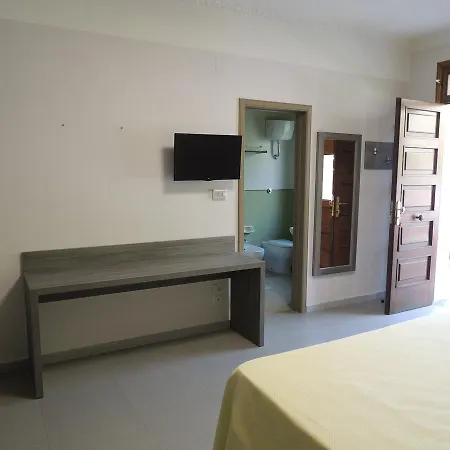 Zeus مكان تخييم 3*