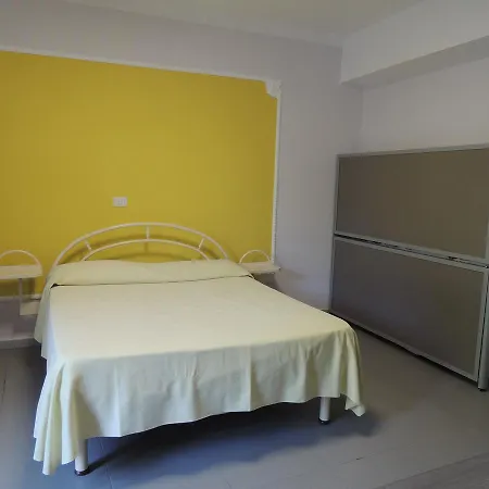 Zeus مكان تخييم 3*